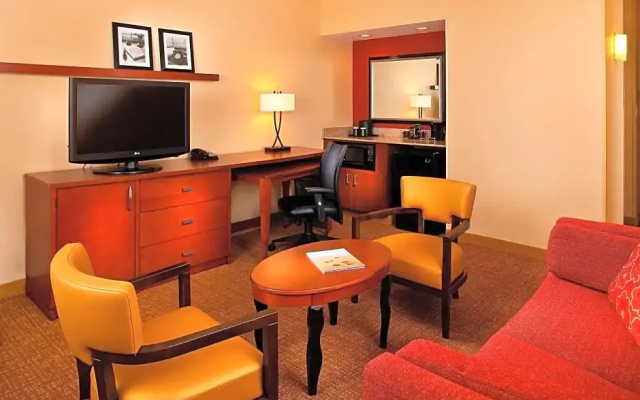 Standard room with courtyard view