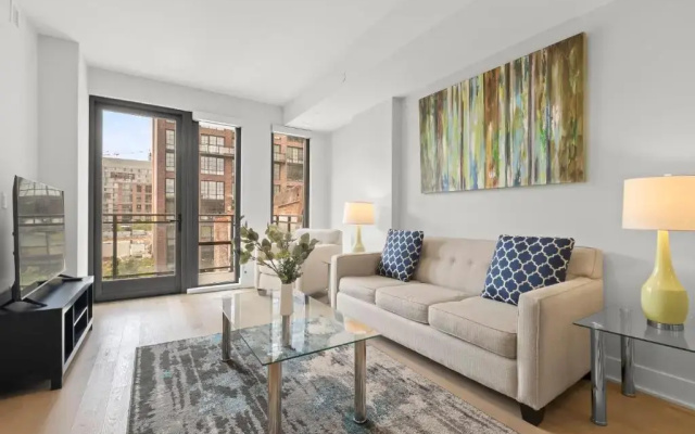 Deluxe Apartment