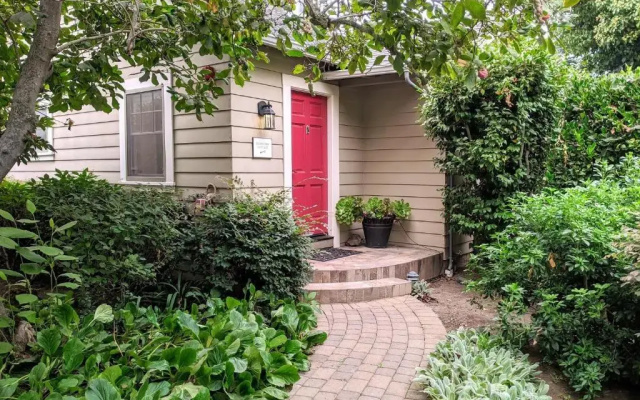 1 Bedroom Cottage