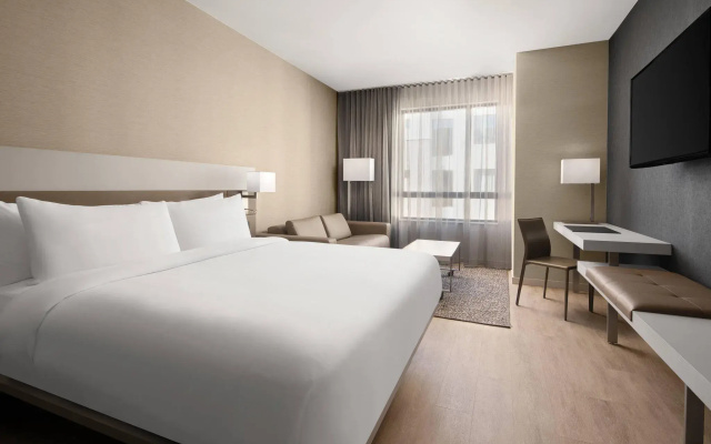 Standard Double room with city view