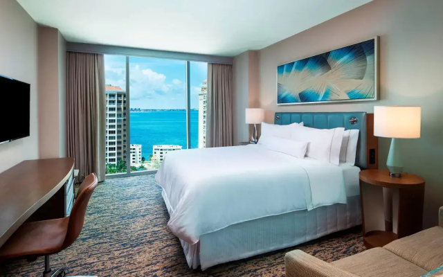 Standard Double room with partial view