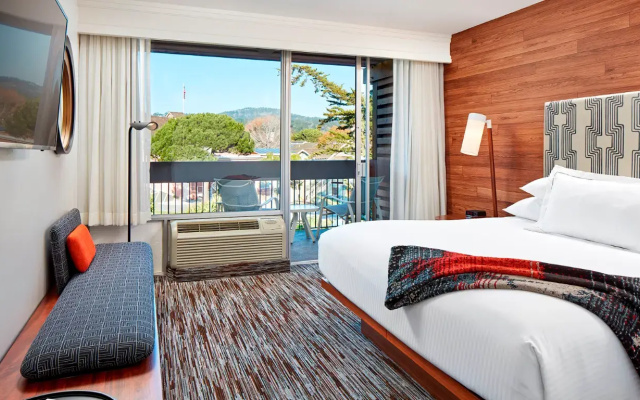 Standard room with balcony
