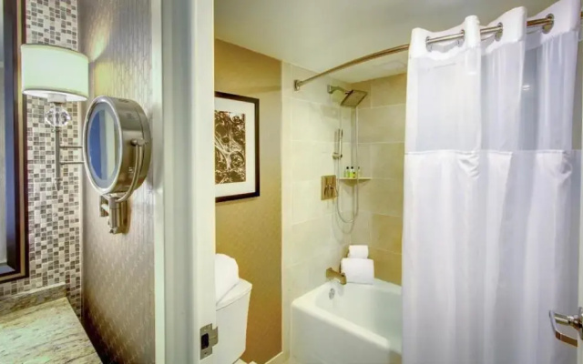 1 Bedroom Double Suite with balcony