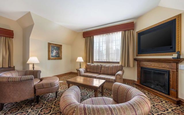 Double Suite