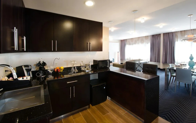 1 Bedroom Suite