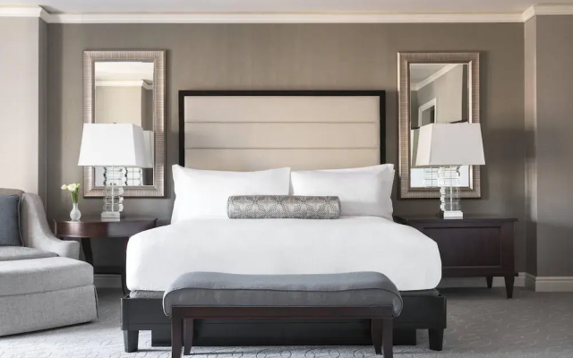 1 Bedroom Executive Suite with balcony