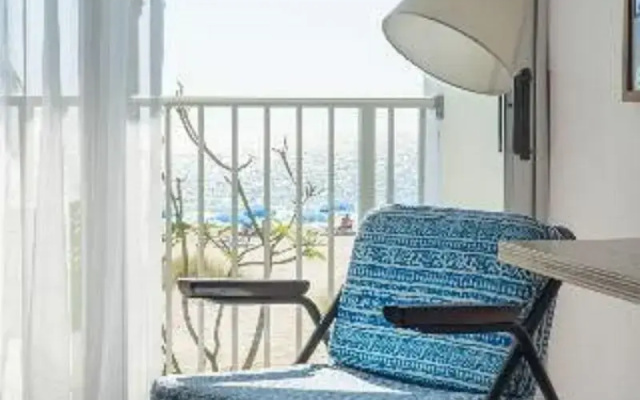 Standard Double room with balcony and oceanfront