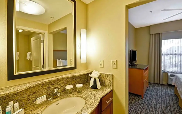 2 Bedrooms Sextuple Suite