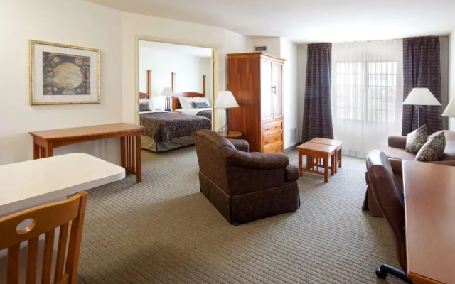 2 Bedrooms Suite