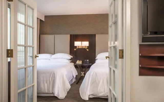 Quadruple Club Suite