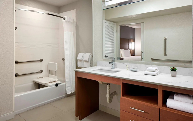 2 Bedrooms Duplex Suite