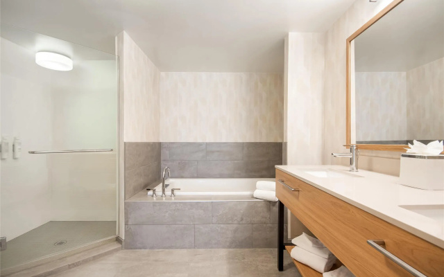 Double Suite