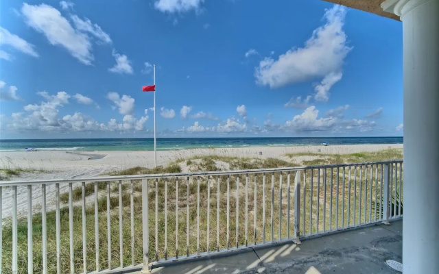 1 Bedroom Villa beachfront