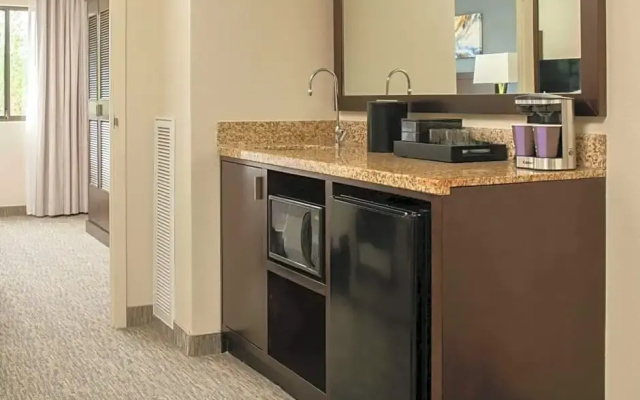Standard Family Suite
