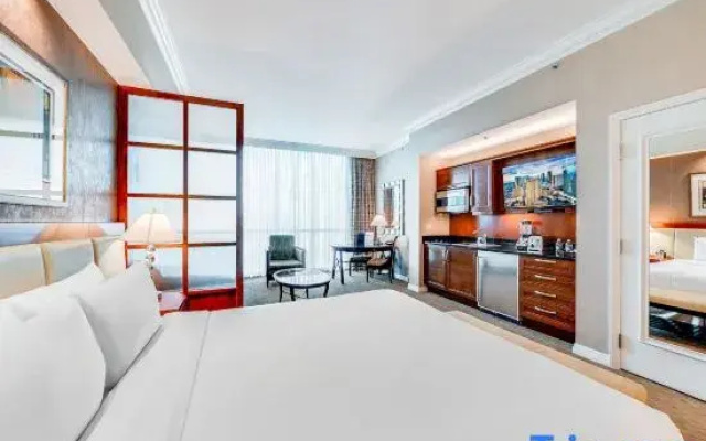 Penthouse Studio with balcony