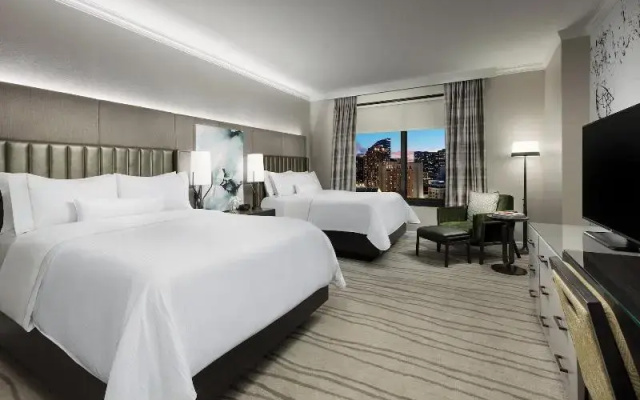 Premium Quadruple room with view