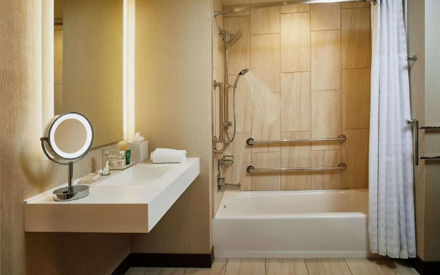 Ambassador Double Suite