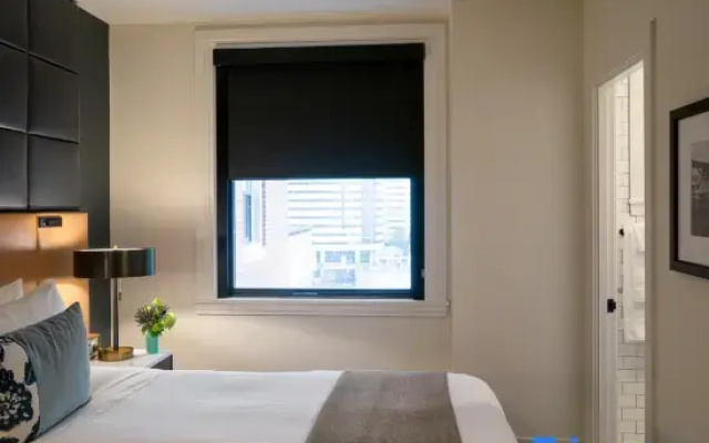 Standard Double room with partial view