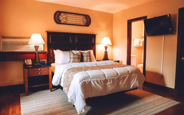 Deluxe Suite