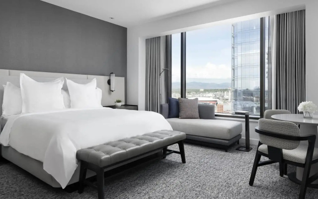 Deluxe room with mountain view
