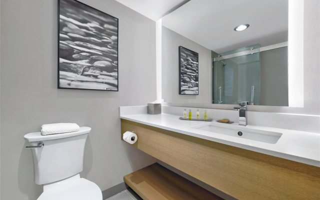2 Bedrooms Suite with partial view