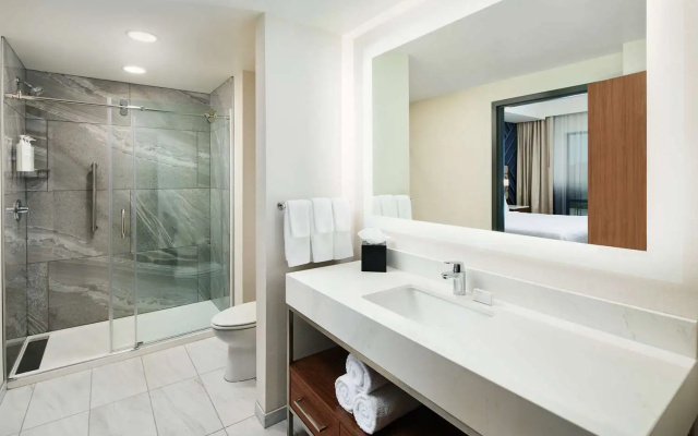 2 Bedrooms Double Suite