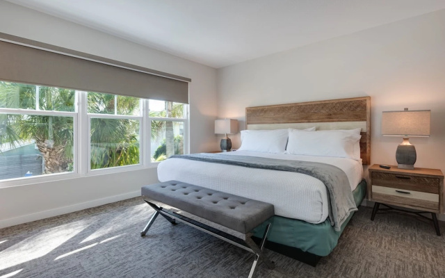 Luxury room with bay view