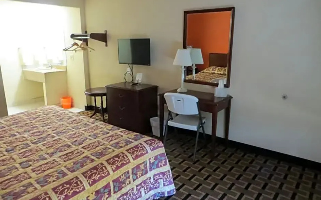 Economy room