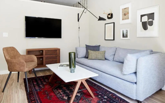 1 Bedroom Apartment