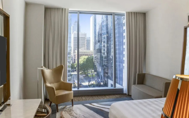 Superior Double room with city view