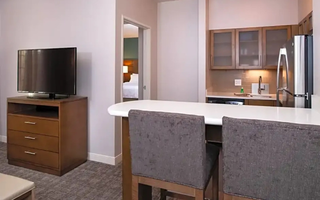 1 Bedroom Suite