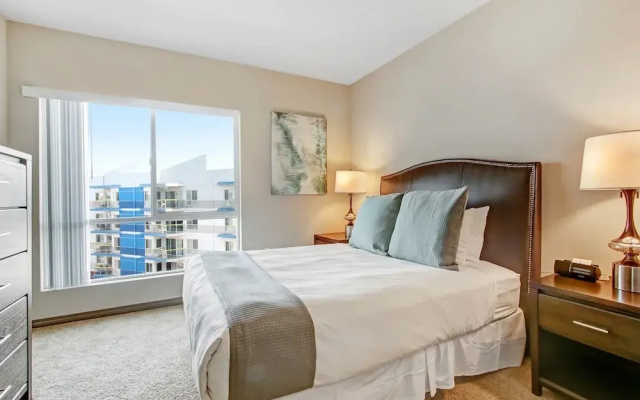2 Bedrooms Luxury Apartment