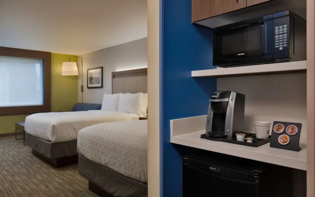 Quadruple Suite