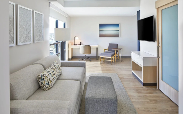 Suite with balcony