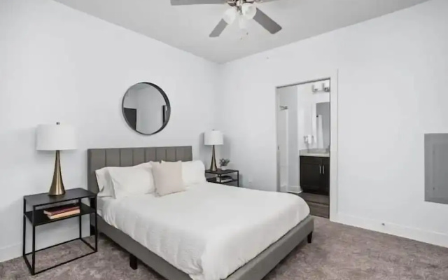 3 Bedrooms Deluxe Apartment