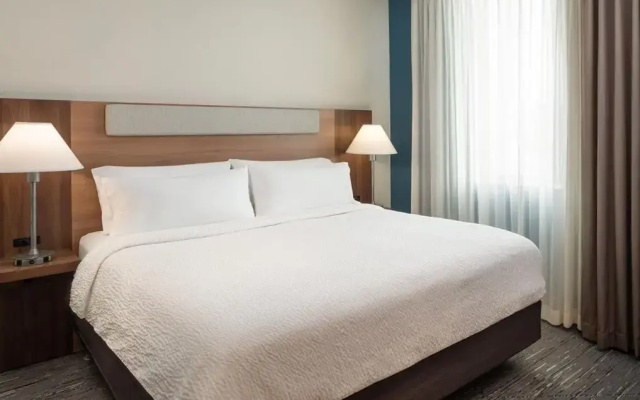 1 Bedroom Suite