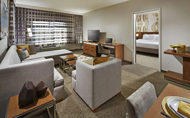 1 Bedroom Executive Double Suite