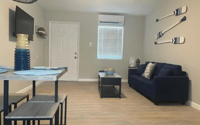 2 Bedrooms Cottage
