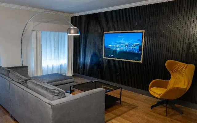 1 Bedroom Double Suite