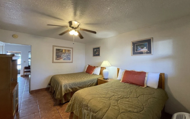 Quadruple Suite with lake view