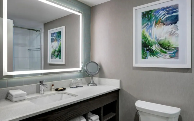 2 Bedrooms Suite with bay view