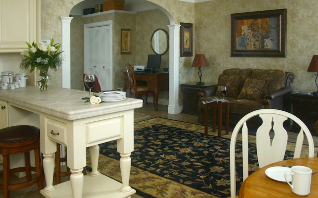Deluxe Suite