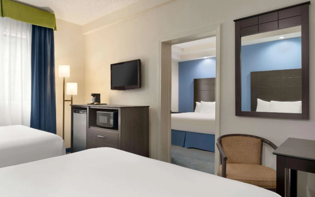 Sextuple Suite
