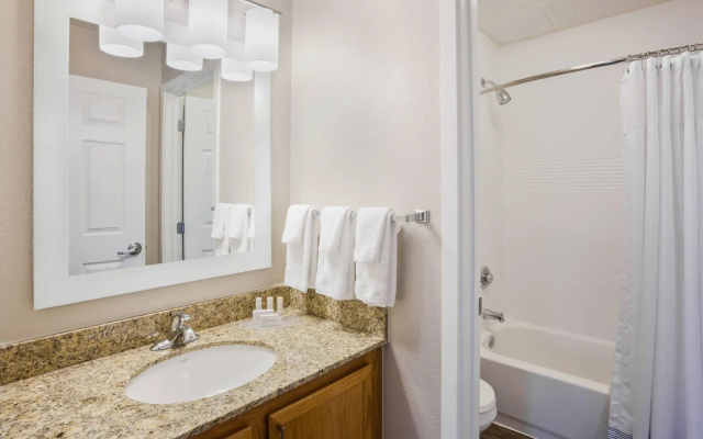2 Bedrooms Quadruple Suite