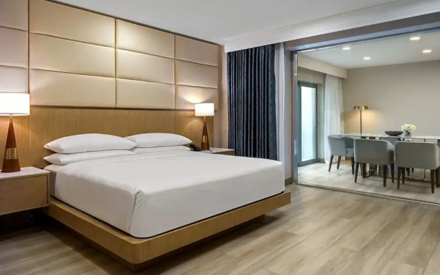 Double Club Suite