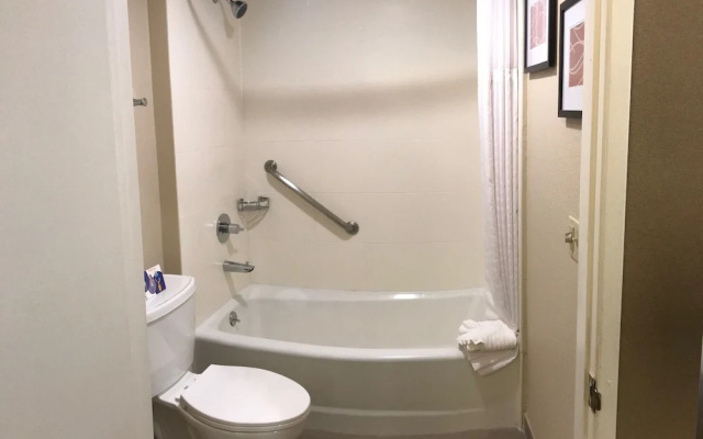 Quadruple Suite