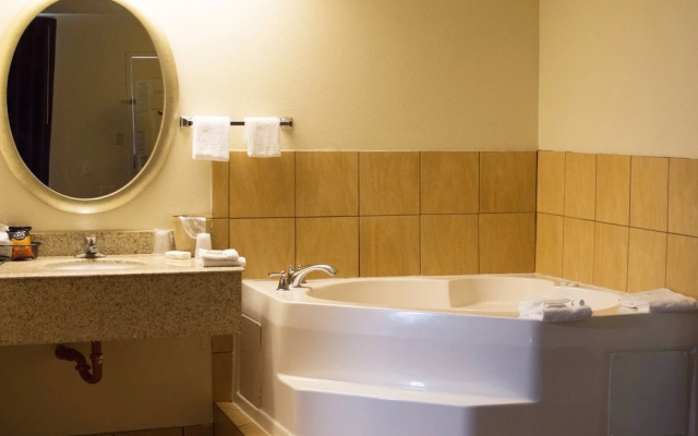 Standard Double Suite