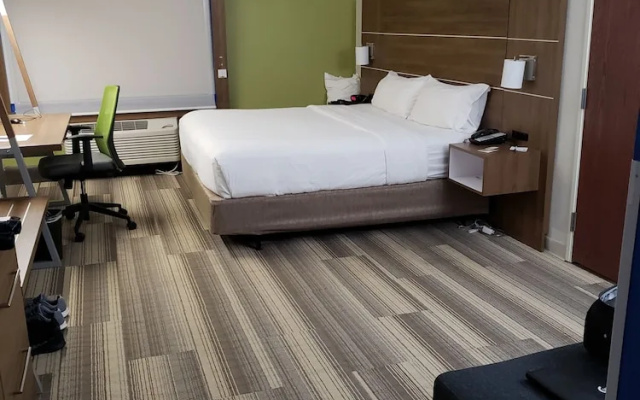 1 Bedroom Suite