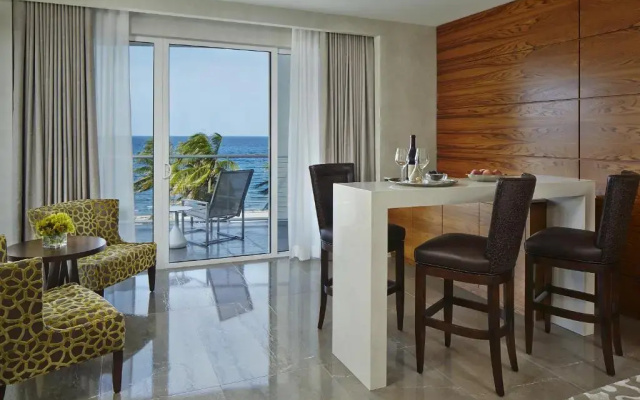 Standard room with ocean view
