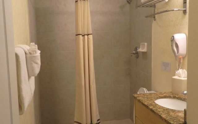 2 Bedrooms Suite